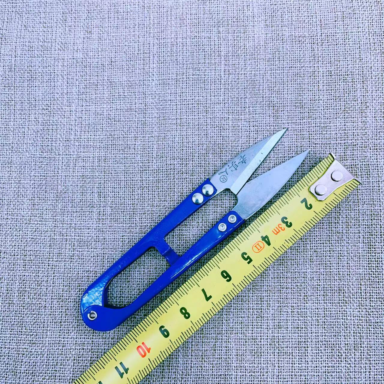 Spring shears, scissors, two-yuan store, general merchandise wholesale, three-yuan store, small commodities Specification drawing