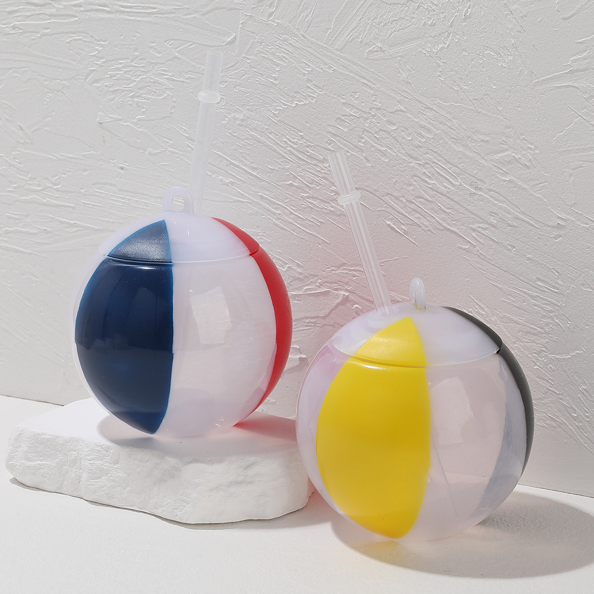 The manufacturer's new best-selling plastic water cups, disposable PET cups, popular milk tea and juice drink cups, spherical water cups details Picture