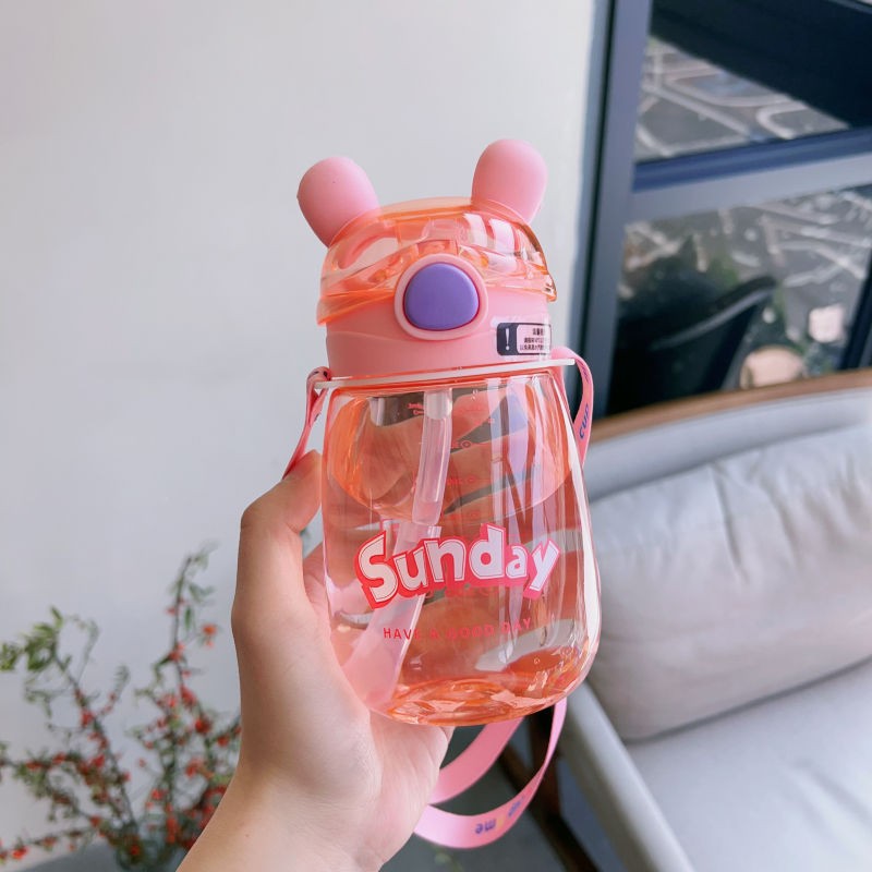 Summer children's cartoon straw cup, high appearance level, plastic spring cap, large capacity, portable cup for boys and girls Application Scenario