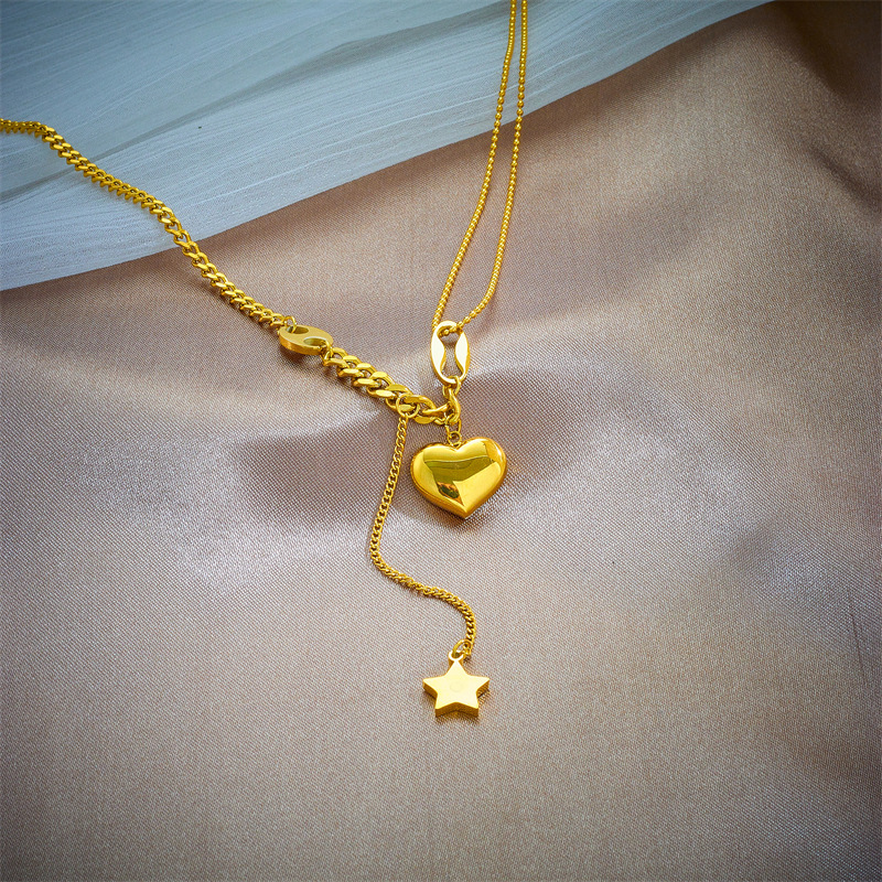 This exquisite Japanese and Korean style necklace is versatile with star tassels and a three-dimensional heart-shaped collarbone chain. It features a niche design and a cold style Application Scenario