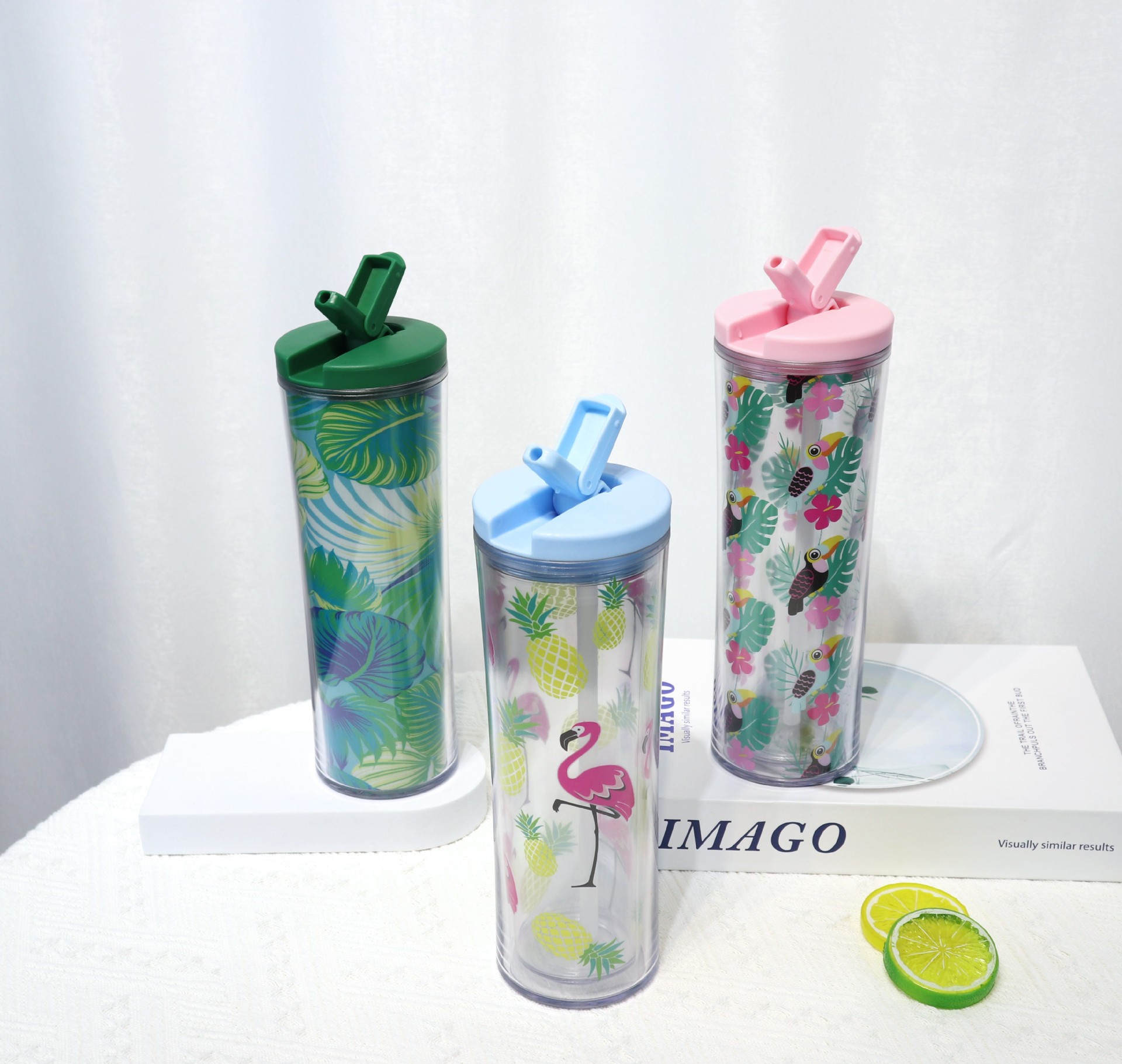 Fashionable and popular indoor household drinking cups, double-layer insulated straw cups, straight screw cap water cups 710ml wholesale details Picture