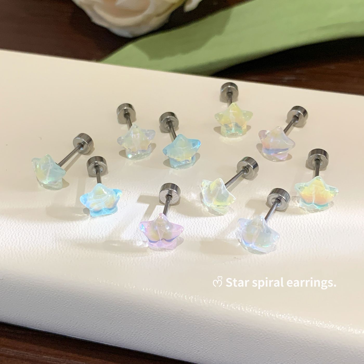 Fresh and sweet titanium steel colorful star stud earrings, women's silver needle, small, light luxury, high-end feel, versatile, whitening student earrings Specification drawing