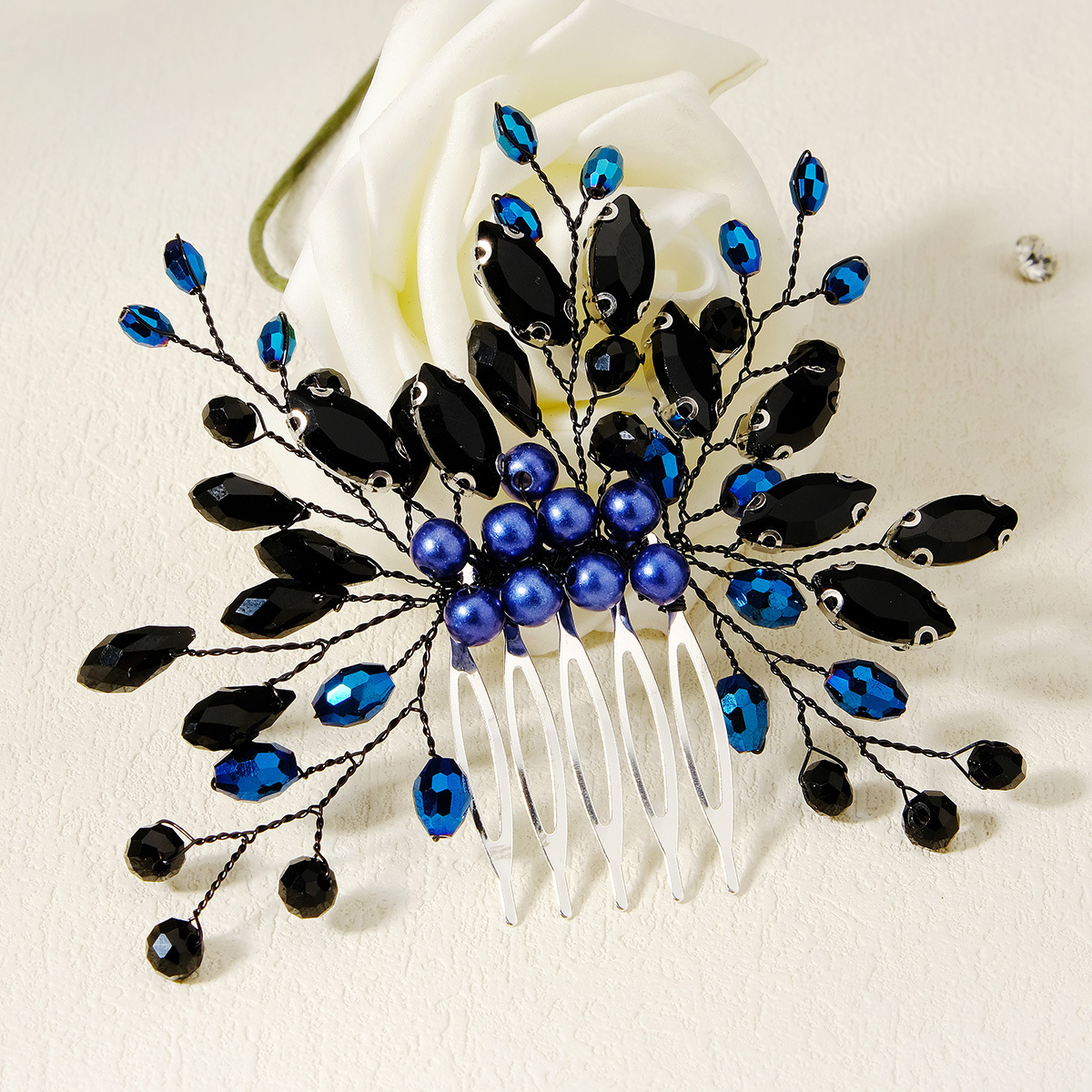 New Chinese-style Xiuhe ancient-style hair accessory, versatile hair comb, beautiful blue and black crystal pearl comb, handcrafted bride's headwear Specification drawing