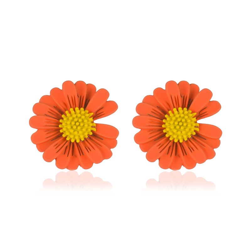 Korean fresh Daisy stud earrings, cross-border simple and colorful flower earrings, super fairy-like and exaggerated female petal spring and summer earrings Item Picture