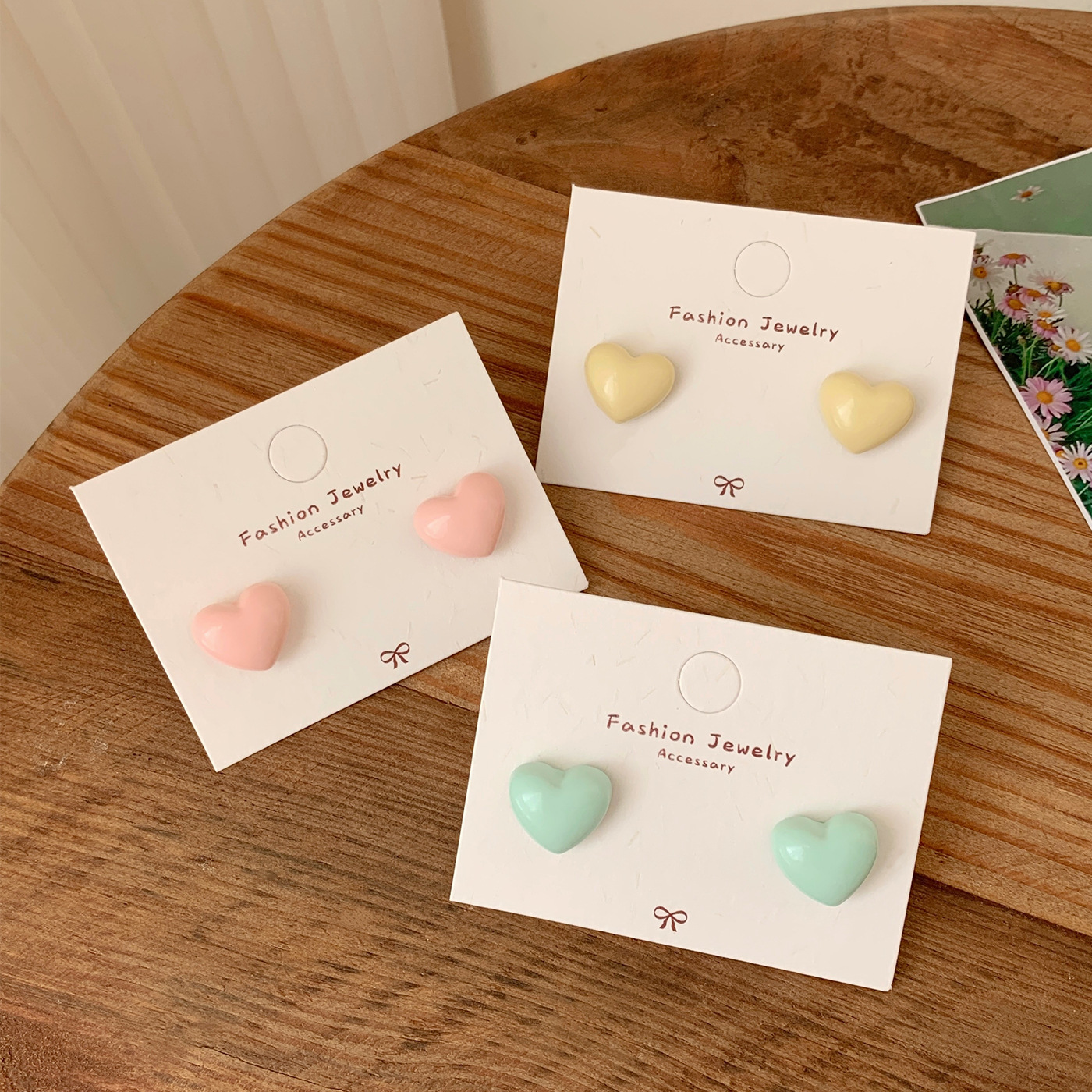 Spring new style of fresh and light Morandi color oil-drop heart-shaped stud earrings for women with silver needles, simple and sweet, small earrings for girls Application Scenario