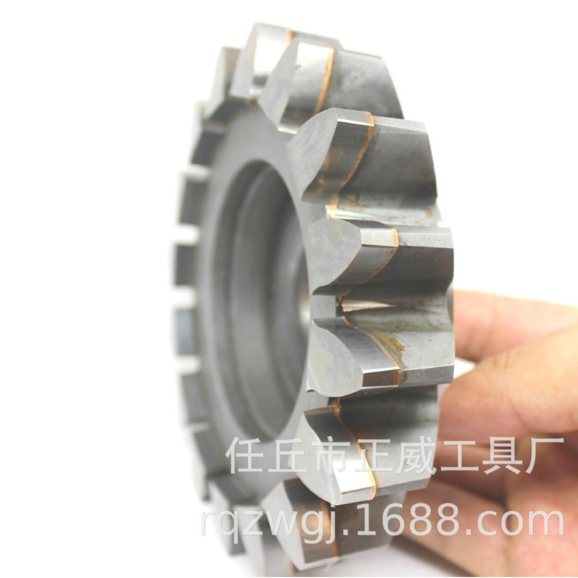 The non-standard alloy head of the alloy-inlaid bowl-shaped gear shaping knife has a fast production period, which is determined by the workpiece details Picture