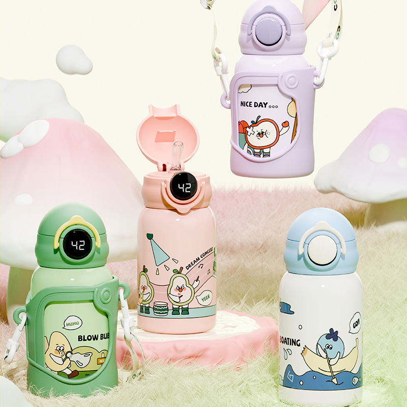 Yongkang Cute Children's Insulated Cup, Smart temperature-controlled Stainless steel Straw Water Cup, Cartoon Portable baby Drinking Water bottle Application Scenario