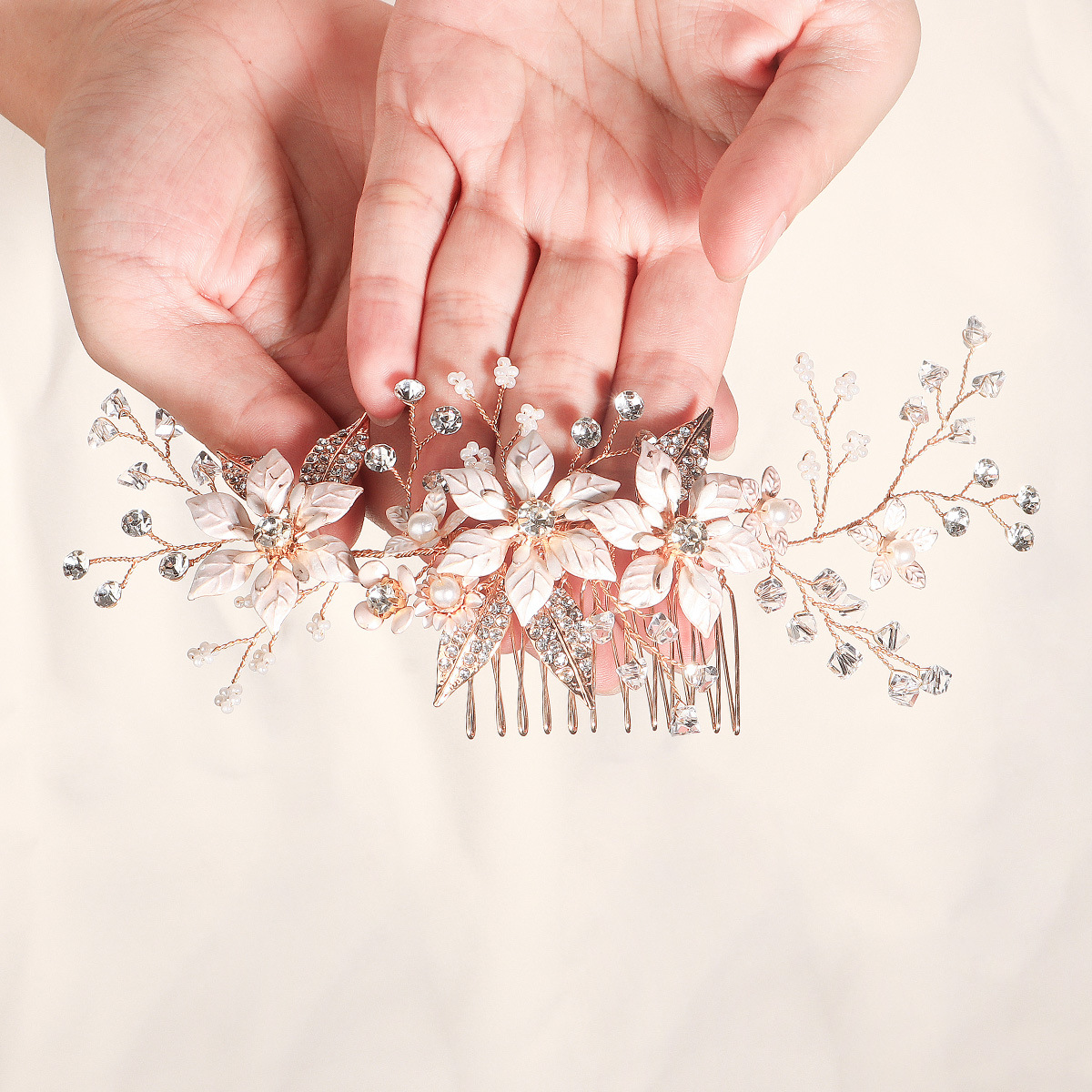Korean-style wedding accessories, bride's wedding headwear, forest-style floral pearl combs, handcrafted crystal wedding dresses, hair combs Specification drawing