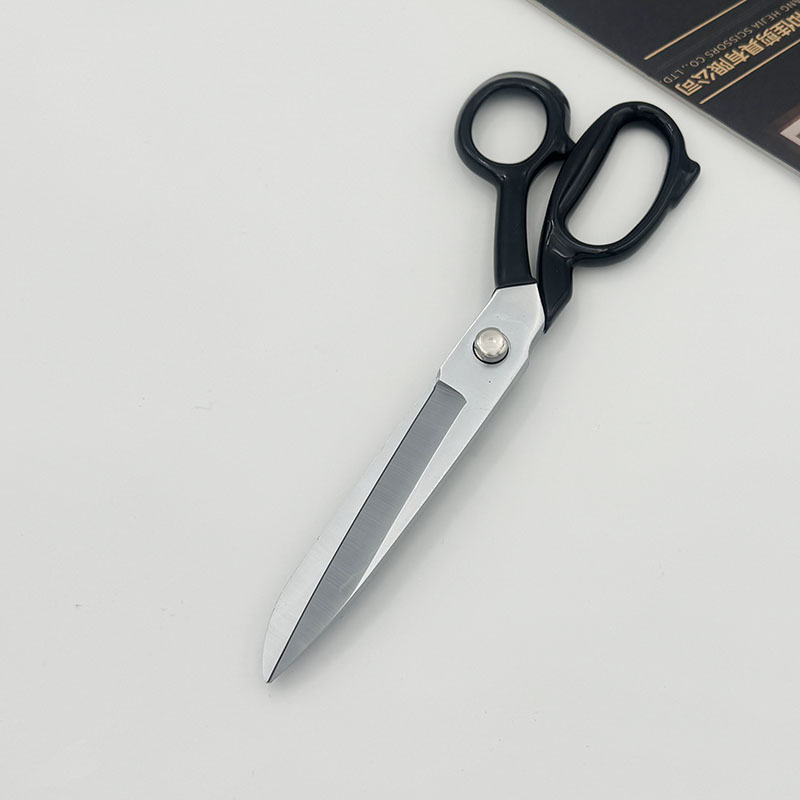 Brazilian style tailor scissors for cutting, forging and fabric cutting, electroplated leather clothing scissors, industrial and household tailor scissors details Picture
