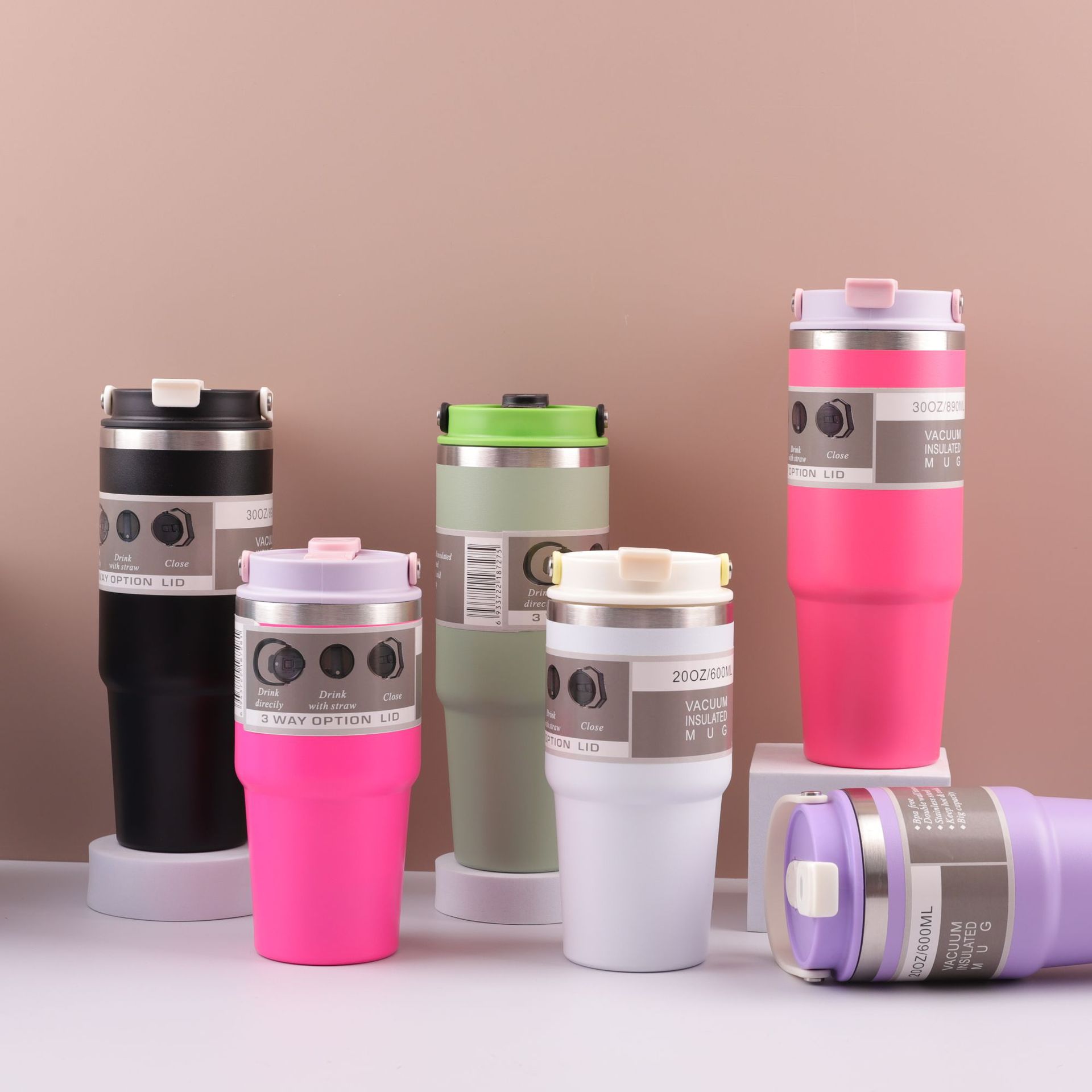 Customized cross-border 304 stainless steel silicone handle double-drinking car cup, giant large-capacity portable car cup Application Scenario
