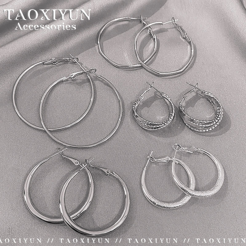 European and American large plain ring earrings 2024 new bestsellers, high-end and light luxury autumn and winter cold style ear rings, ear buckles and earrings Specification drawing
