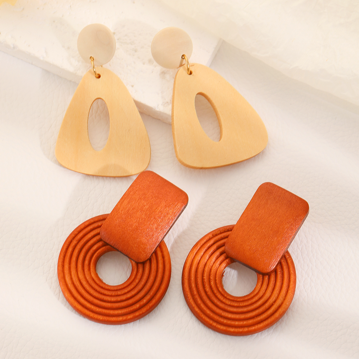 European and American geometric wooden threaded earrings, water drop petal earrings, women's Bohemian ins ethnic style earrings and accessories details Picture