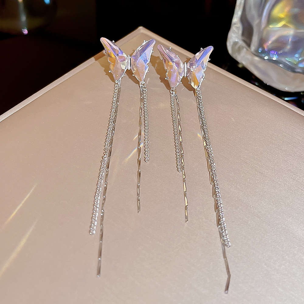 Fashionable and ethereal colorful crystal butterfly long tassel ear clips, no holes, high-end, niche and light luxury style earrings for women Application Scenario