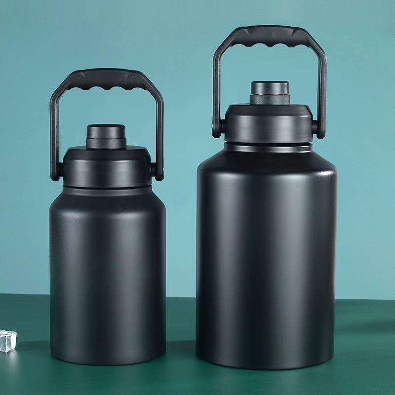 Cross-border 64OZ stainless steel portable insulated water bottle, outdoor camping portable travel sports water bottle, large ice bucket details Picture