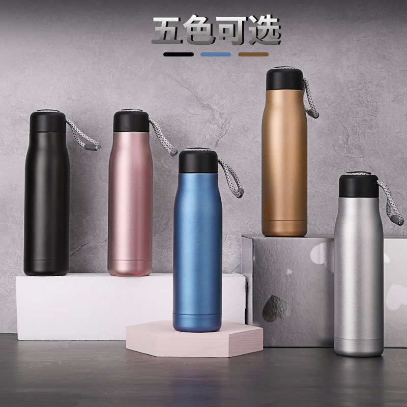 Custom-made portable large-capacity insulated cups for outdoor sports, women's and men's fitness, children's portable insulated water bottles and cups full figure
