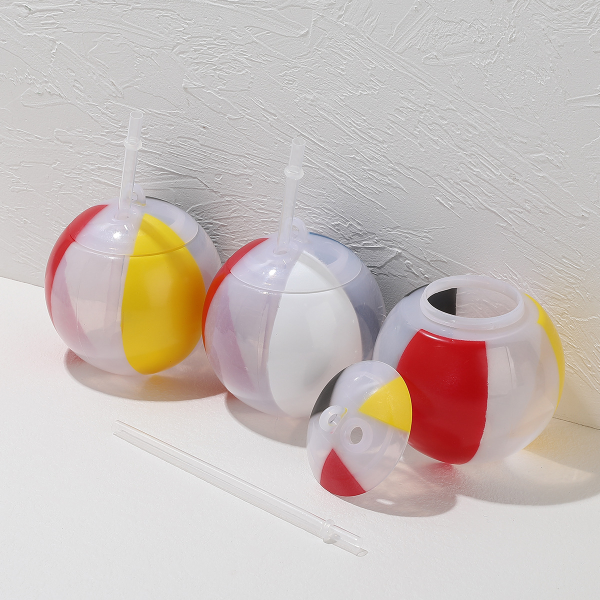The manufacturer's new best-selling plastic water cups, disposable PET cups, popular milk tea and juice drink cups, spherical water cups Specification drawing