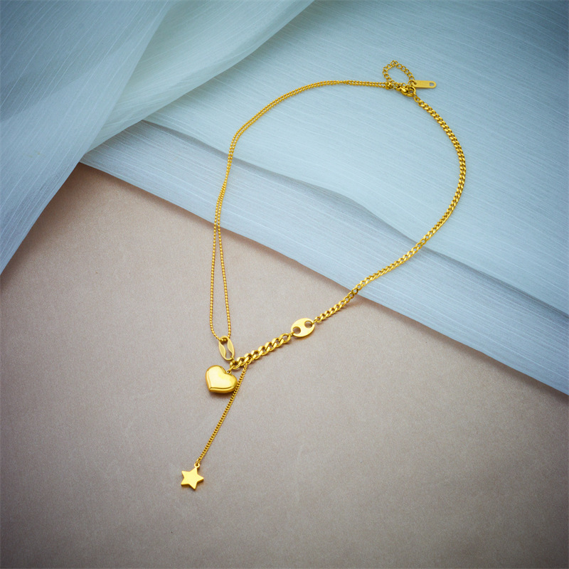 This exquisite Japanese and Korean style necklace is versatile with star tassels and a three-dimensional heart-shaped collarbone chain. It features a niche design and a cold style Specification drawing