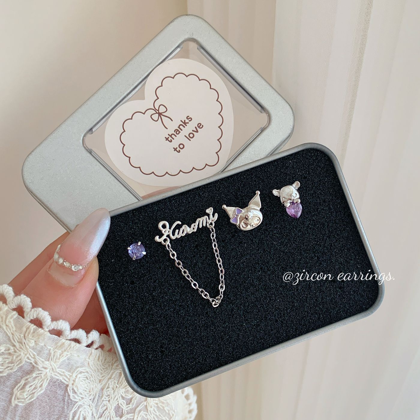 Sweet cartoon little devil, exquisite purple diamond rabbit stud earrings, female silver needle, niche design, fun and childlike student earrings full figure