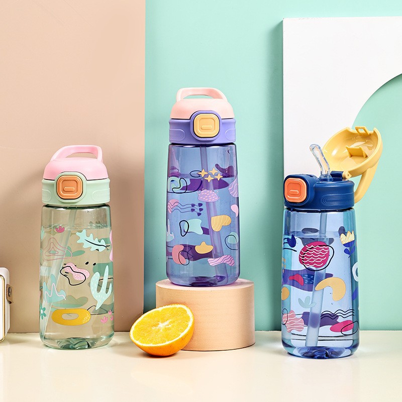 Summer cute cartoon children's plastic water cup, high appearance level student straw cup, outdoor portable school special cup full figure