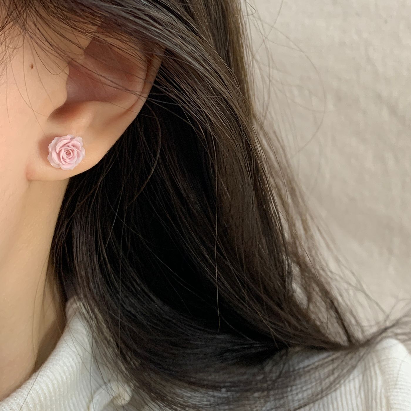 Spring new tie-dyed dried rose flower stud earrings for women, silver needle, ethereal, gentle and sweet, girlish student earrings Specification drawing