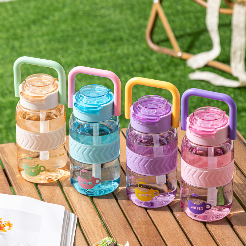Summer cartoon children's sports water bottles, outdoor large-capacity plastic cups, outdoor portable car space cups wholesale full figure