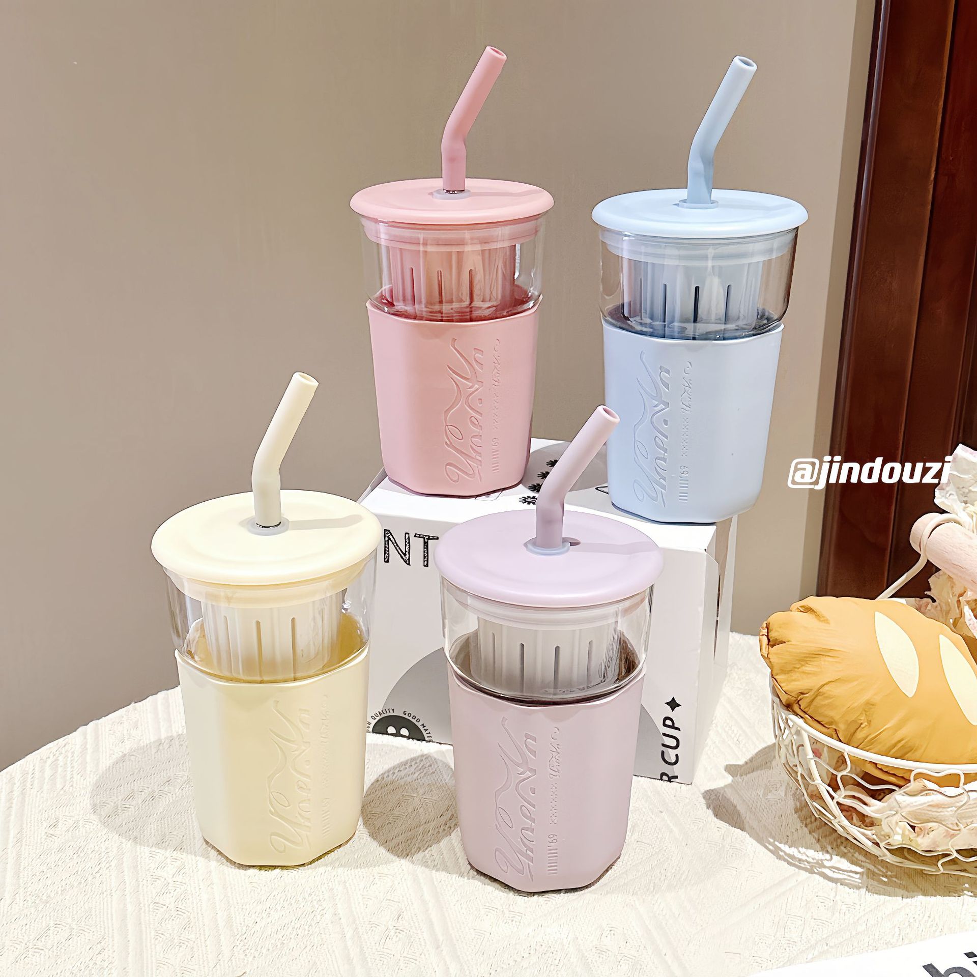 Simple tea-making glass cup, heat-insulating and heat-resistant with filter, straw cup, office and household, female gift, couple water cup details Picture