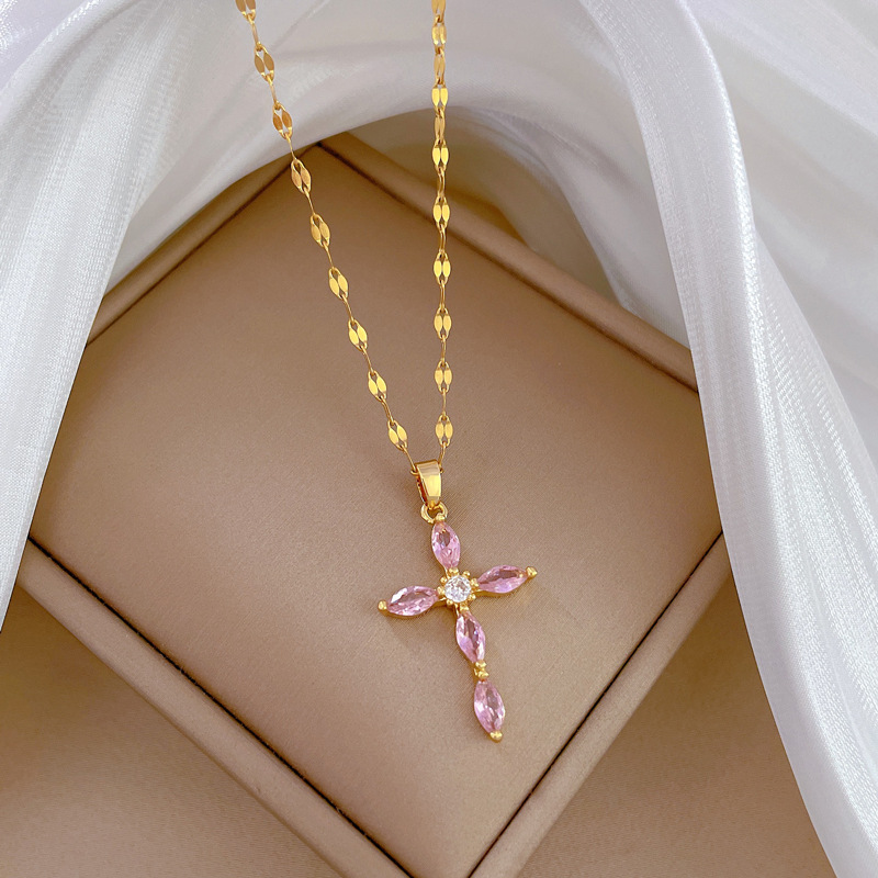 【 Titanium Steel 】 Light luxury style, luxurious full diamond cross necklace, versatile collarbone chain for female Internet celebrities, titanium steel chain Application Scenario