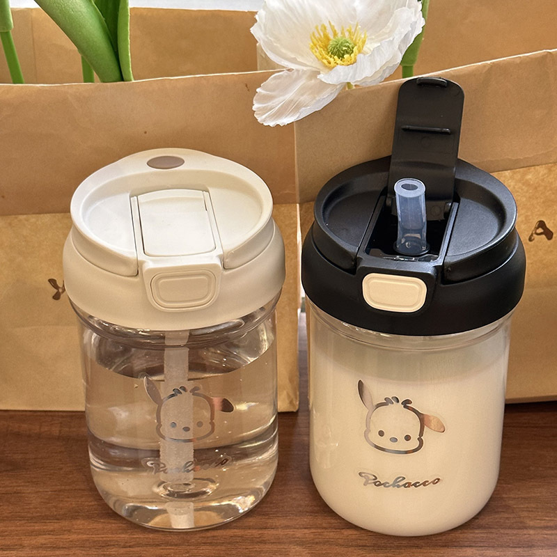 This is a trendy, cute, heat-resistant and adorable water cup with a unique design sense for women on Instagram. It features a high-end straw and a double-drinking plastic cup Specification drawing