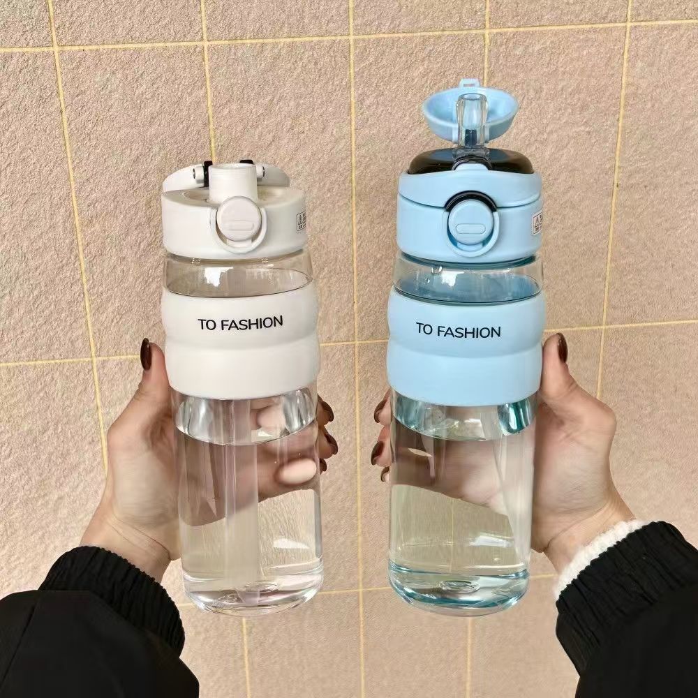 Cartoon Internet celebrity plastic cup, ins high appearance level, household children's high-temperature resistant explosion-proof straw cup, new water cup Application Scenario