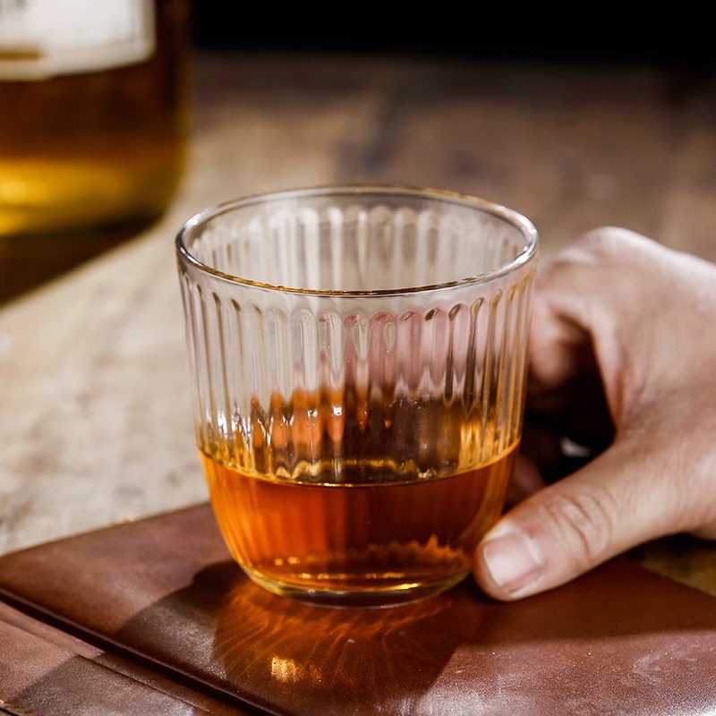 Japanese striped whisky cups, classic bar-specific cups, cocktail cups, juice glass cups, and striped coffee cups inside Specification drawing