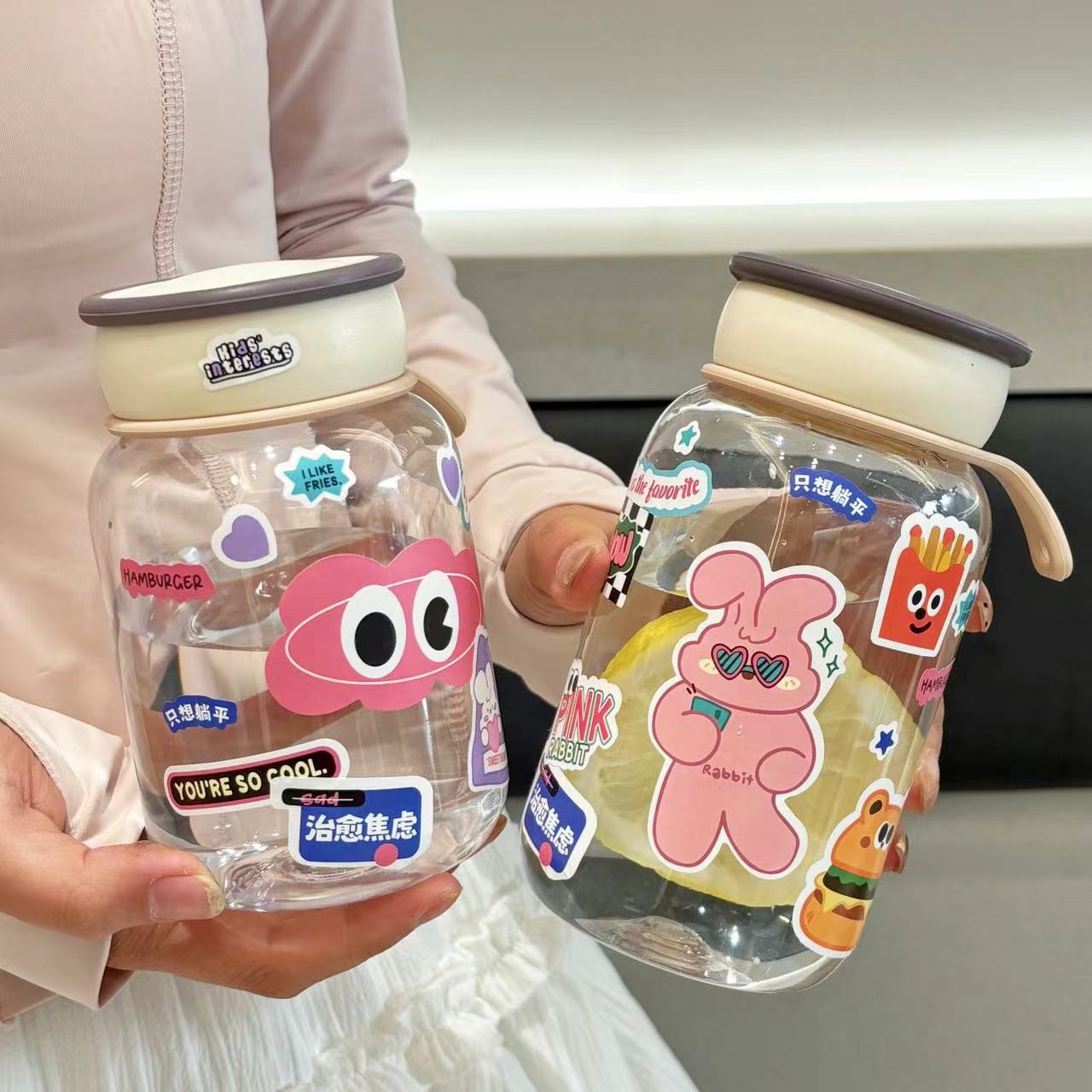 New milk plastic cups for summer 2024, high appearance level water cups for boys, girls, students, cartoon children, and ins style cups full figure