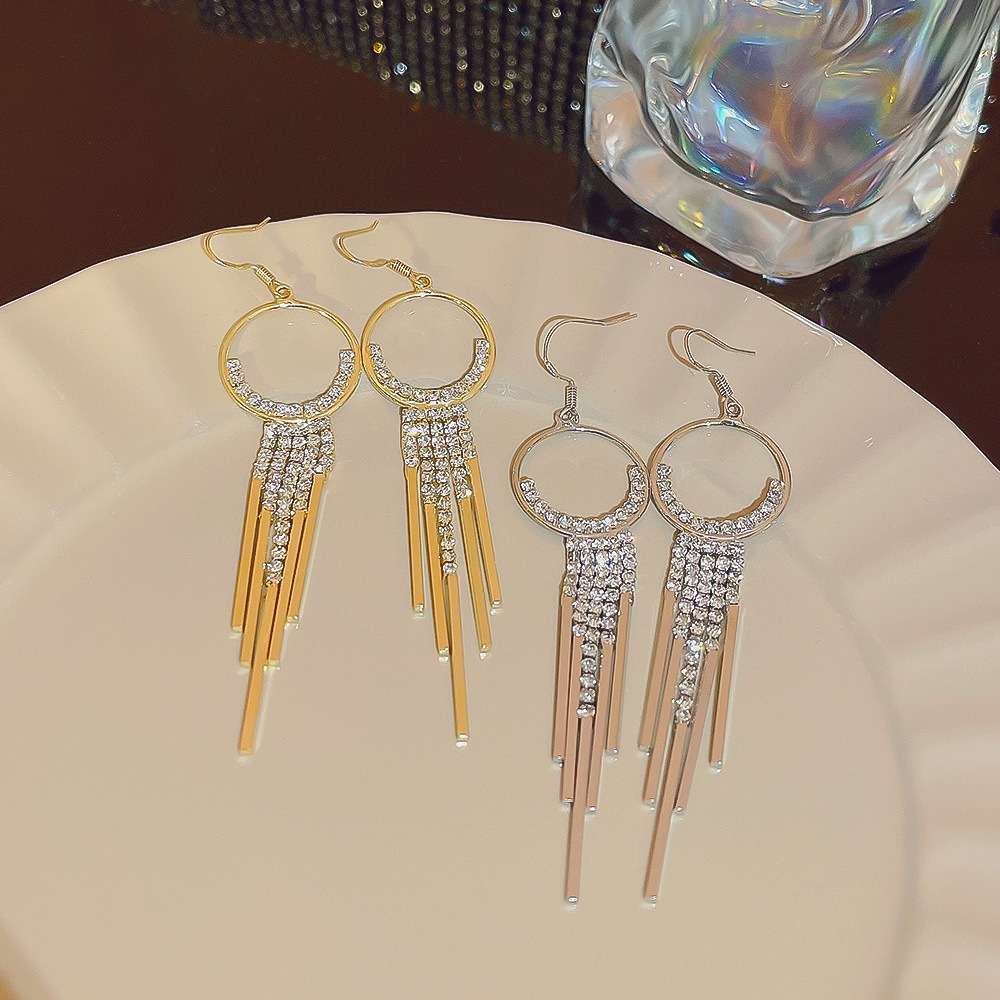Niche design sense, fashionable and trendy bestsellers, geometric round tassel earrings, high-end Korean style, versatile and popular earrings details Picture
