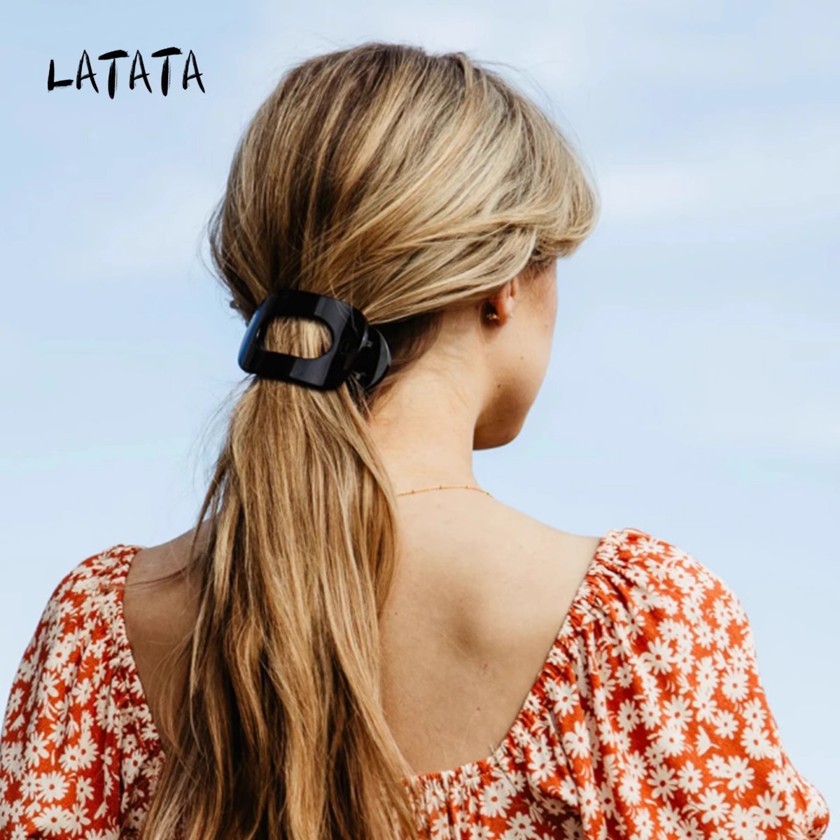The abalone hairpin is a high-end and stylish hairpin for women. It is a versatile and anti-slip hair clip accessory details Picture
