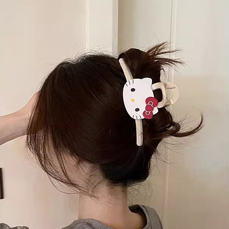 Korean version of the cartoon Sanrio Kitty cat scratchpad, back of the head ponytail clip, large shark clip, ins hairpin and hair accessory Specification drawing