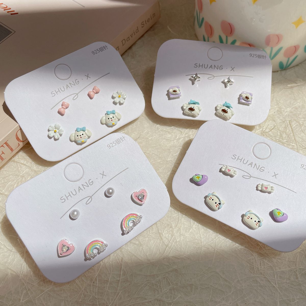 A three-piece set of cartoon cute cat heart-shaped stud earrings, full of childlike charm and girlish charm, exquisite and refreshing summer animal earrings Application Scenario