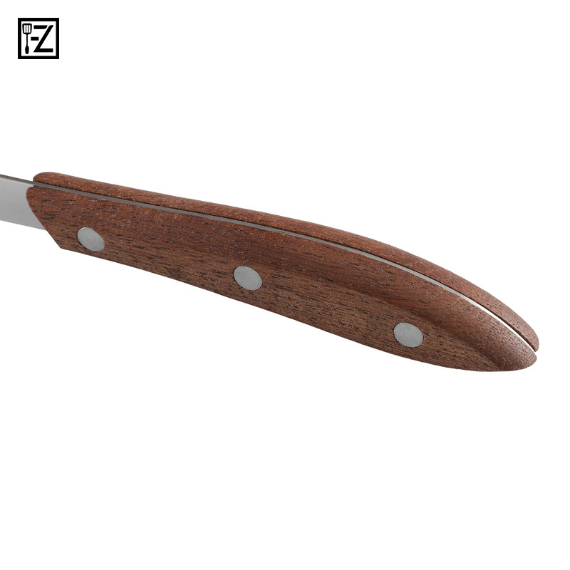 Steak knife, bread, cake and toast knife, wooden handle, serrated, stainless steel, Western-style household steak knife, round head knife Application Scenario