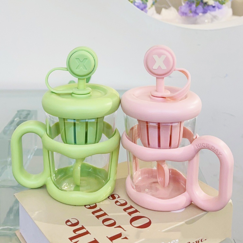 New water cup, plastic cup for office tea-water separation, new coffee, high-temperature resistant, straw for stirring and brewing tea full figure