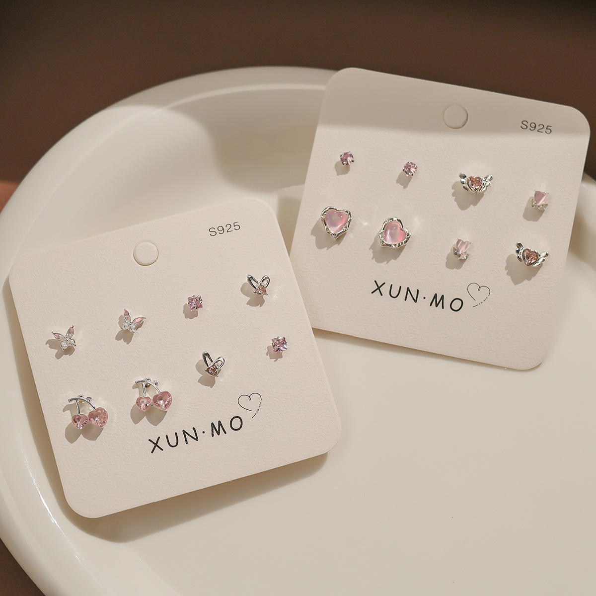 Pink zircon high-end silver stud earrings, women's light luxury and fashionable earrings, Korean-style ins small student earrings Application Scenario