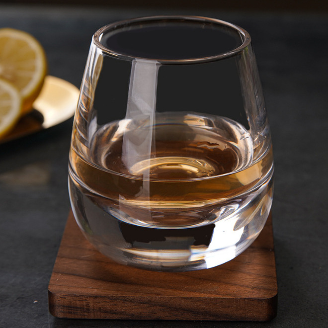 European-style thick-bottomed crystal glass short drink whisky glass, foreign wine glass, handcrafted thick-bottomed crystal glass spirits Specification drawing