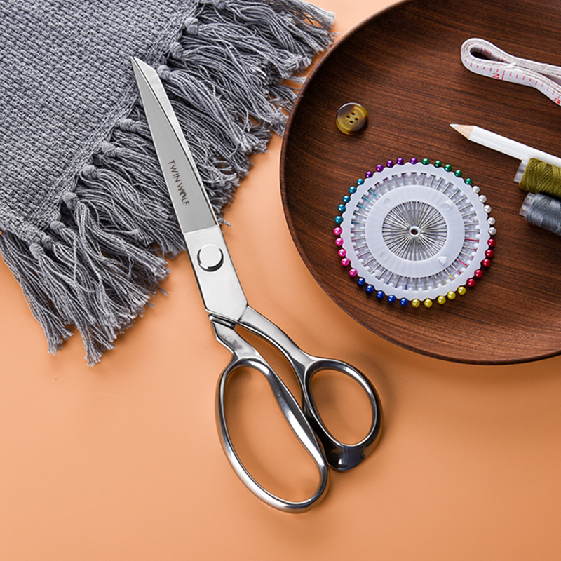 All-steel tailor scissors, 10-inch large scissors, fabric cutting scissors, clothing scissors, left and right hand sewing scissors, cross-border supplier Application Scenario