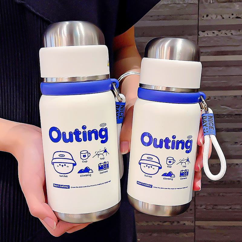 This cute camping bear insulated cup comes with a large handle for easy carrying. It features a silk-screened design and comes with a tea strainer full figure