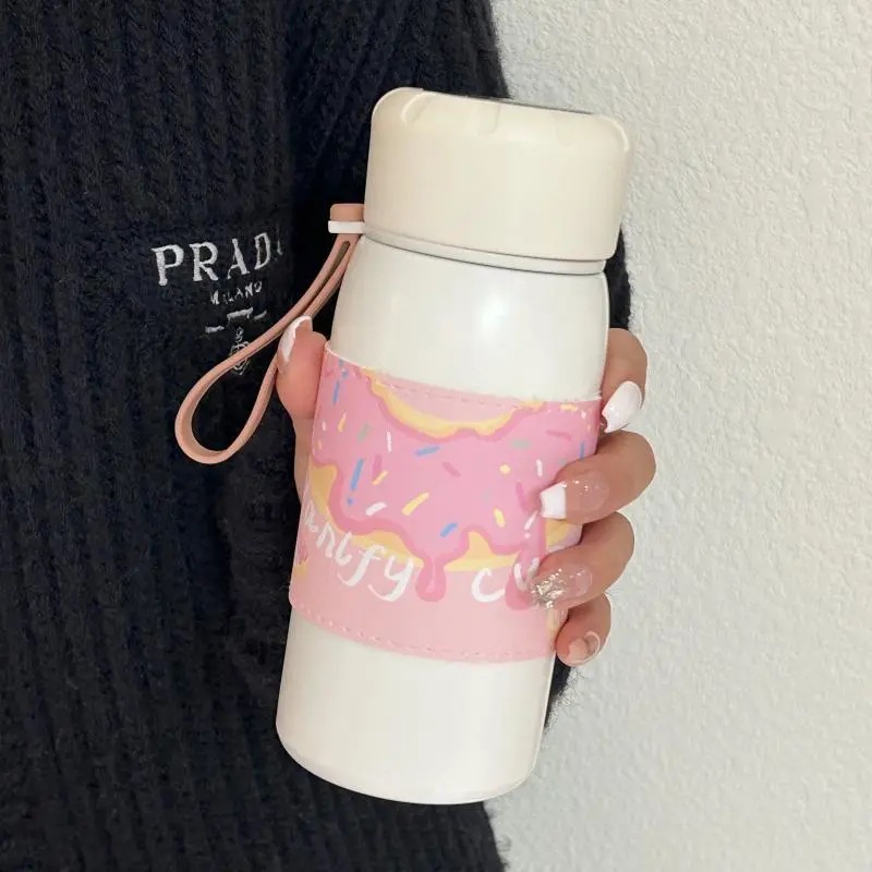 Simple temperature-showing insulated cup, high school girls' appearance level, 304 stainless steel straw cup, cute students, portable, large capacity Application Scenario