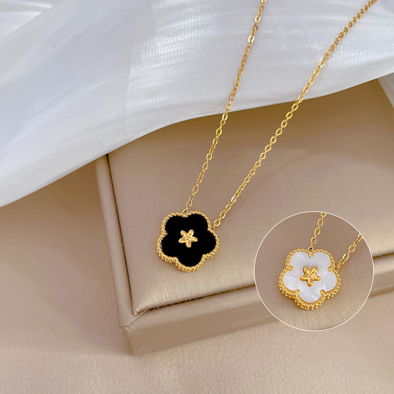 【 All-titanium Steel 】 Five-leaf flower double-sided minimalist style furnace inner real gold necklace, female Instagram Internet celebrity collarbone chain matching Specification drawing