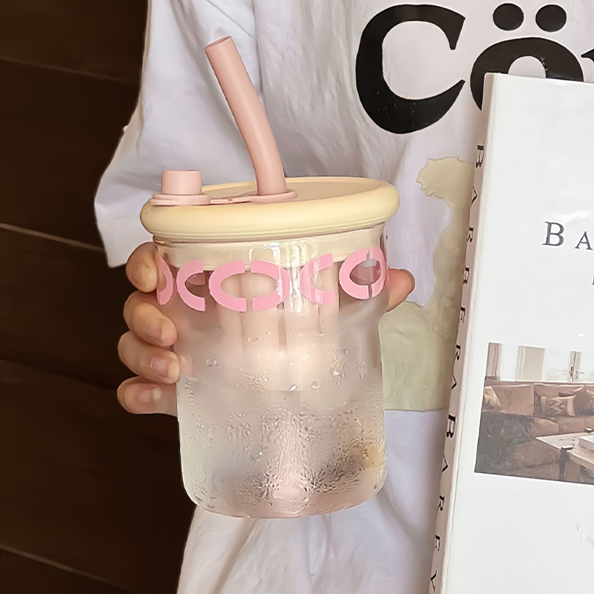 ins simple office coffee cup with filter, high-temperature resistant glass cup, high appearance level couple tea brewing straw cup gift Application Scenario