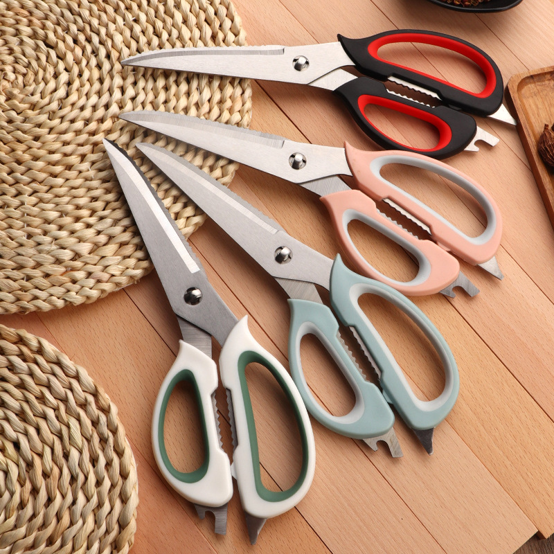 Multi-functional kitchen scissors, food-grade stainless steel scissors, chicken bone scissors, barbecue scissors, household scissors, detachable and easy to clean Application Scenario