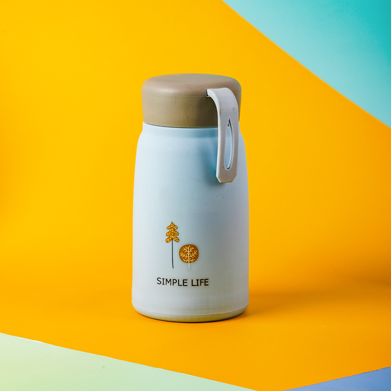 Factory direct delivery ground promotion water cups, small Q cups, portable gift cups, advertising event glass water cups, customized logo Application Scenario