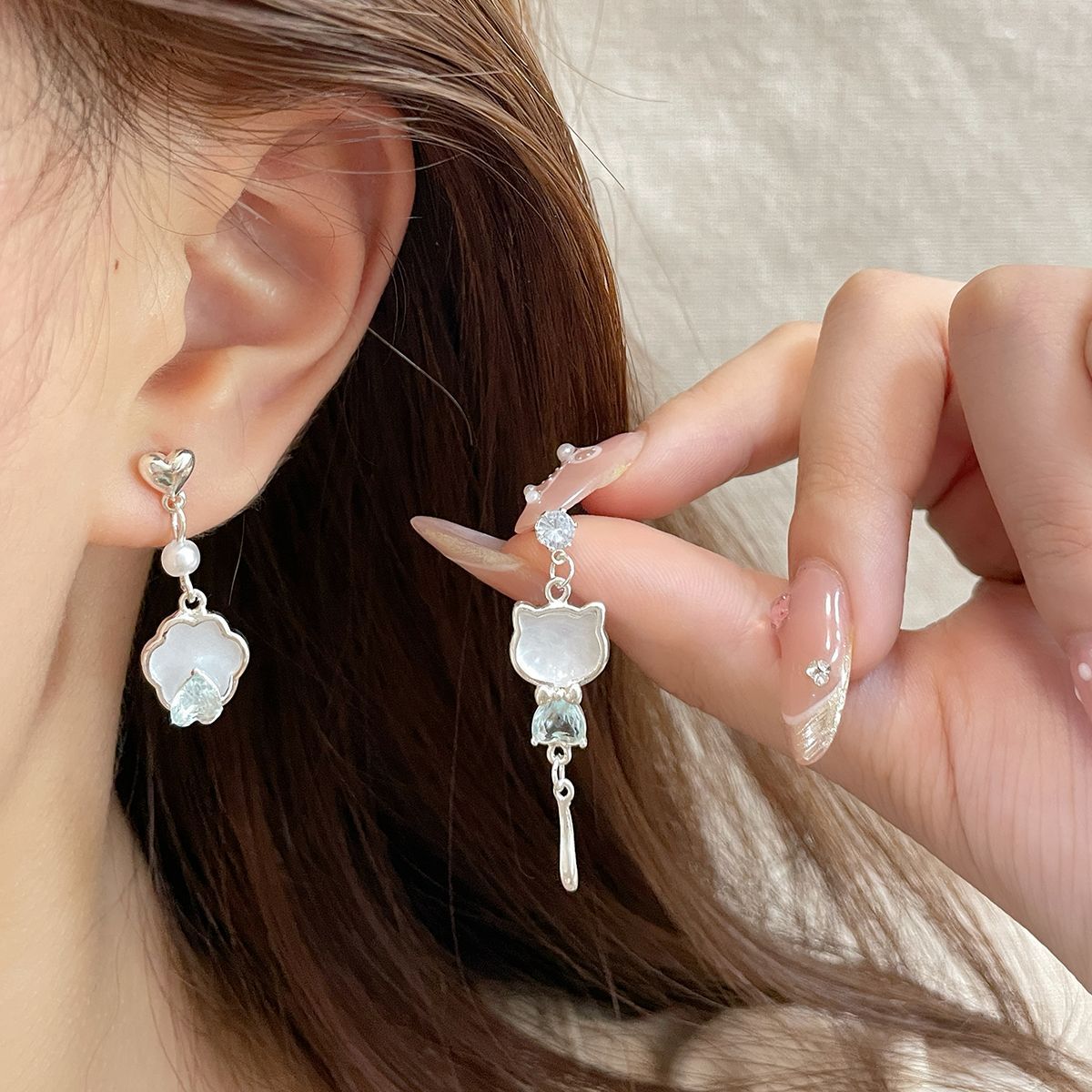 Simple zircon cat earrings, silver needle geometric AB style, cute and exquisite tassel earrings, sweet and niche earrings details Picture