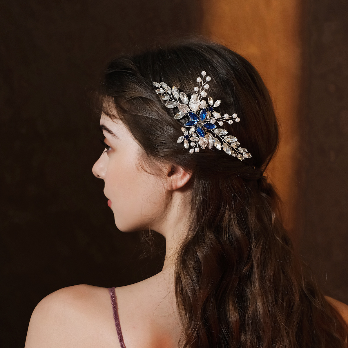 Cross-border new bride accessories, European and American wedding hair combs, handcrafted pearl blue diamond insert combs, birthday party dress headwear full figure