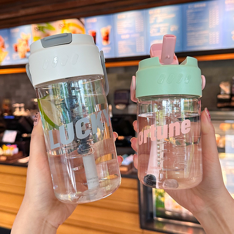 Summer water cup, female student ins straw cup, portable flower tea plastic cup, high appearance level, office tea and coffee cup Application Scenario