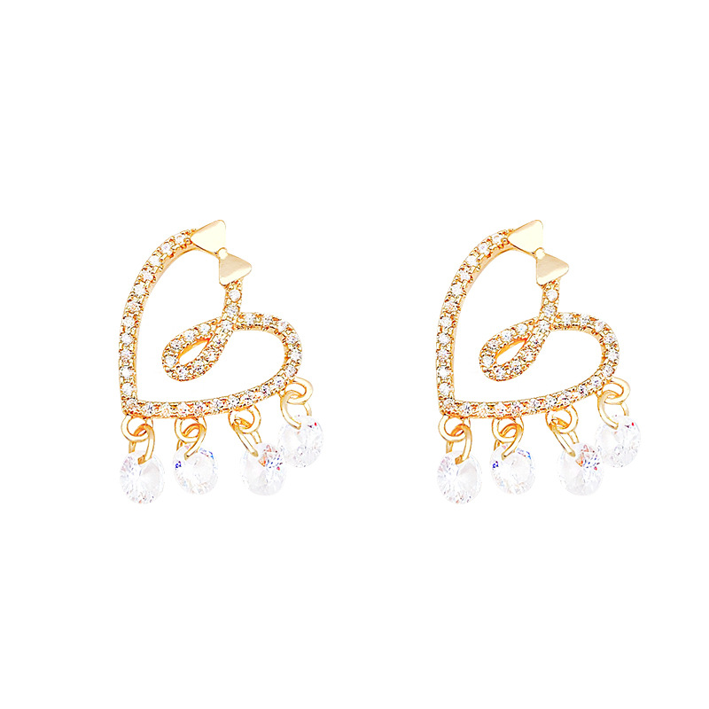 S925 Silver needle exquisite Super Glittering zirconia heart-shaped earrings, a cool and elegant style for women, versatile crystal pendant stud earrings Item Picture